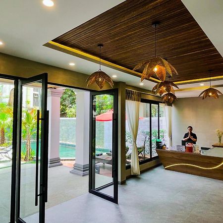 The Luxury Otel Siem Reap Dış mekan fotoğraf