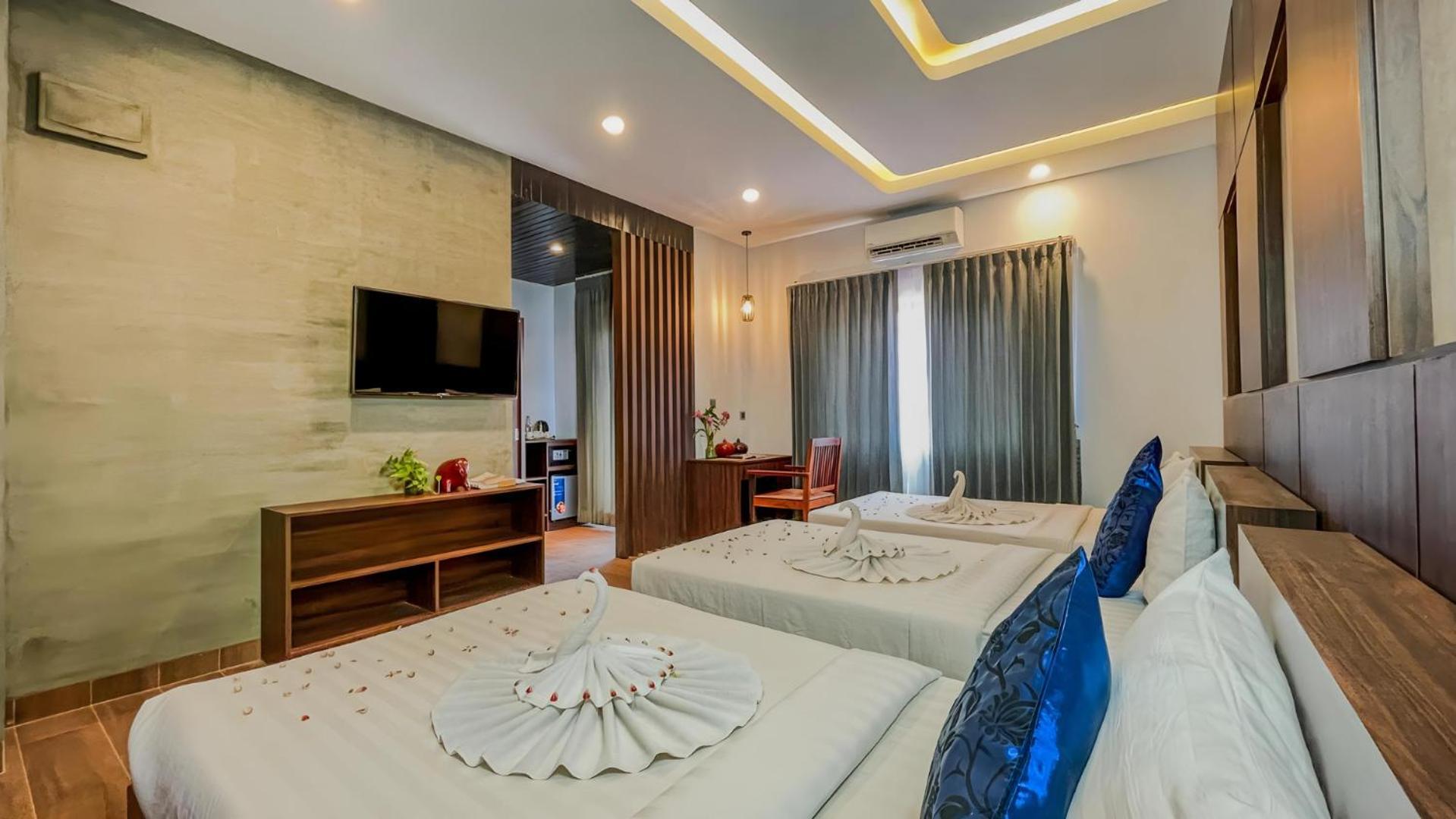 The Luxury Otel Siem Reap Dış mekan fotoğraf