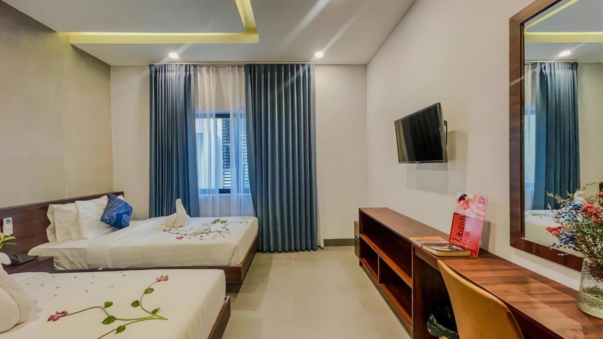 The Luxury Otel Siem Reap Dış mekan fotoğraf