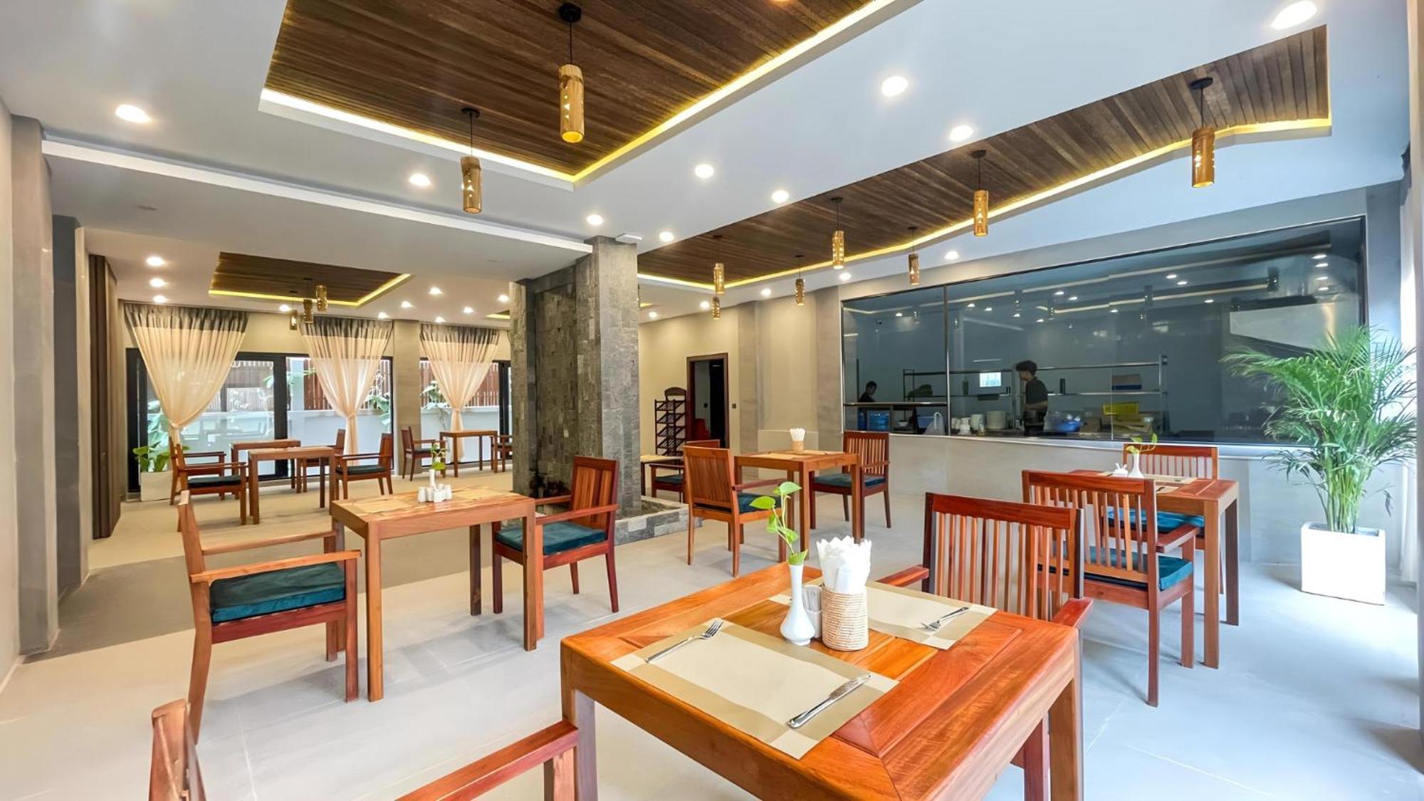The Luxury Otel Siem Reap Dış mekan fotoğraf
