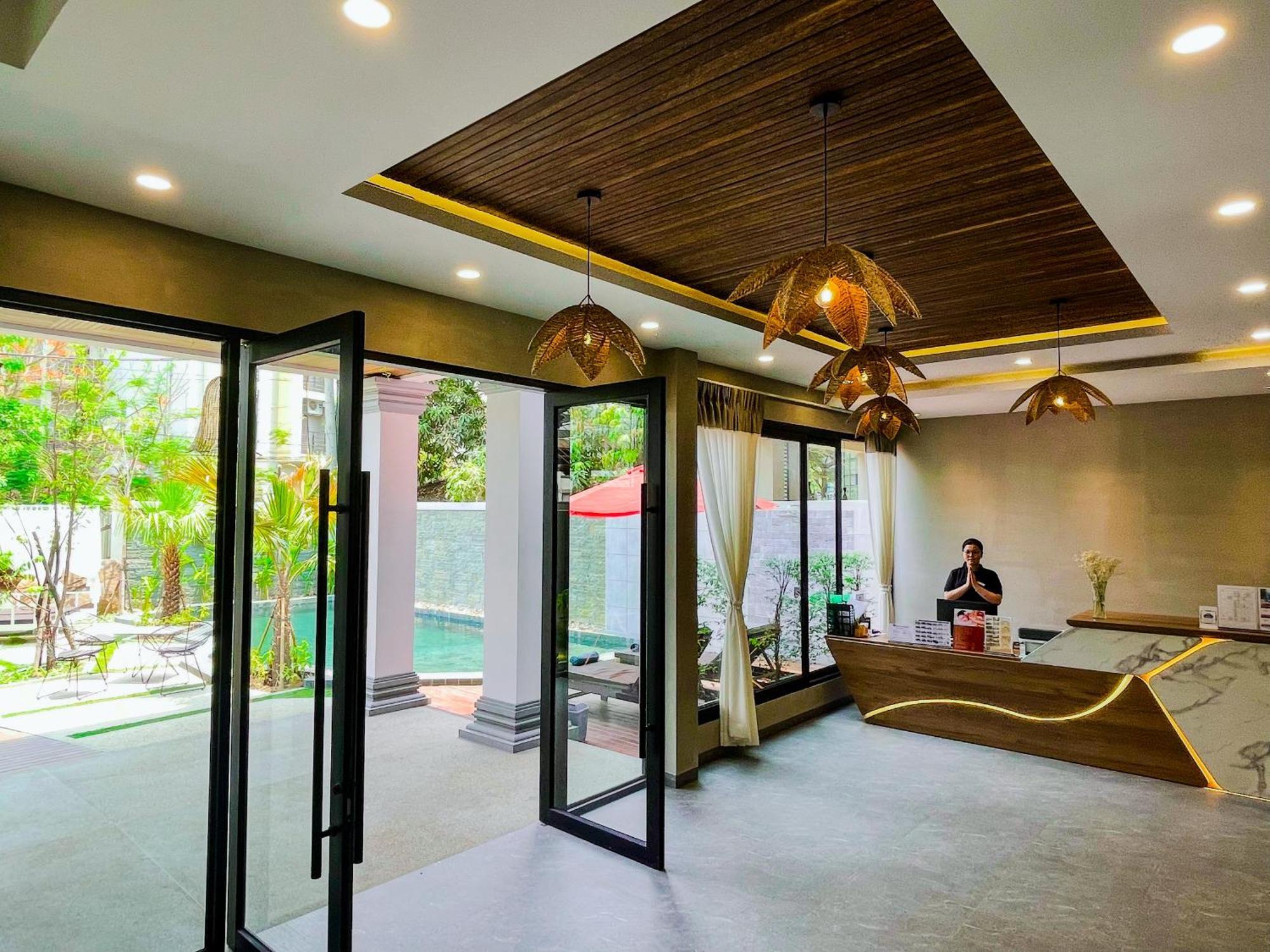 The Luxury Otel Siem Reap Dış mekan fotoğraf