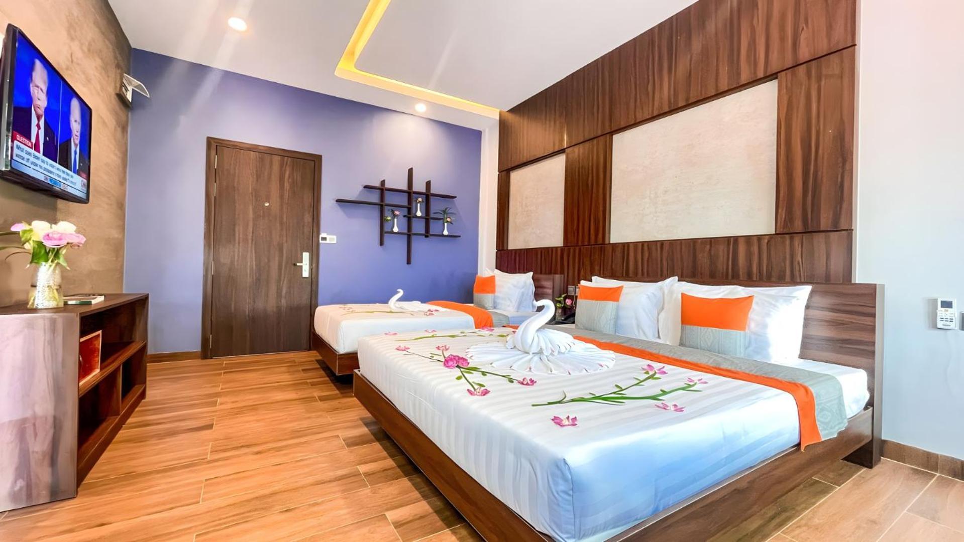 The Luxury Otel Siem Reap Dış mekan fotoğraf