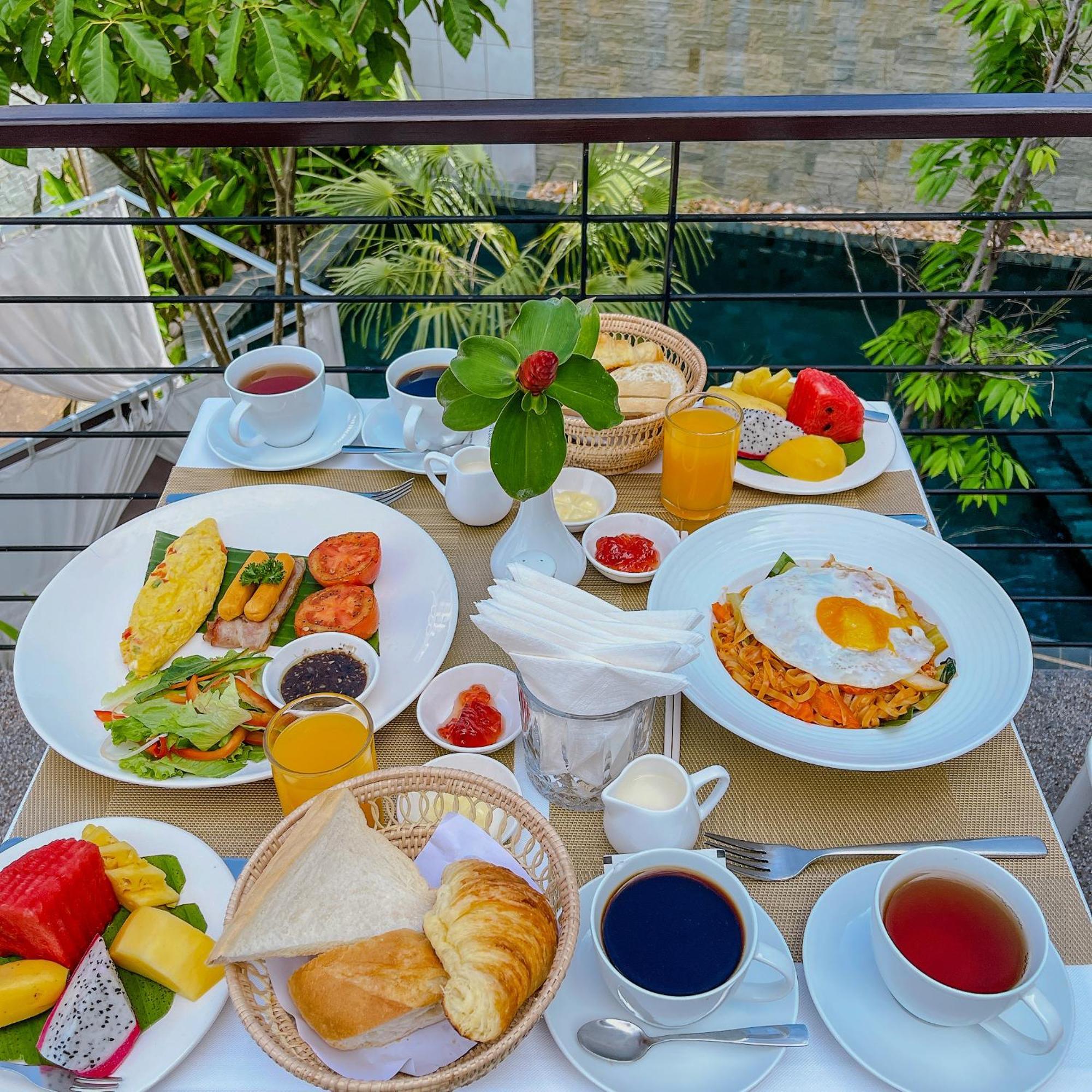 The Luxury Otel Siem Reap Dış mekan fotoğraf